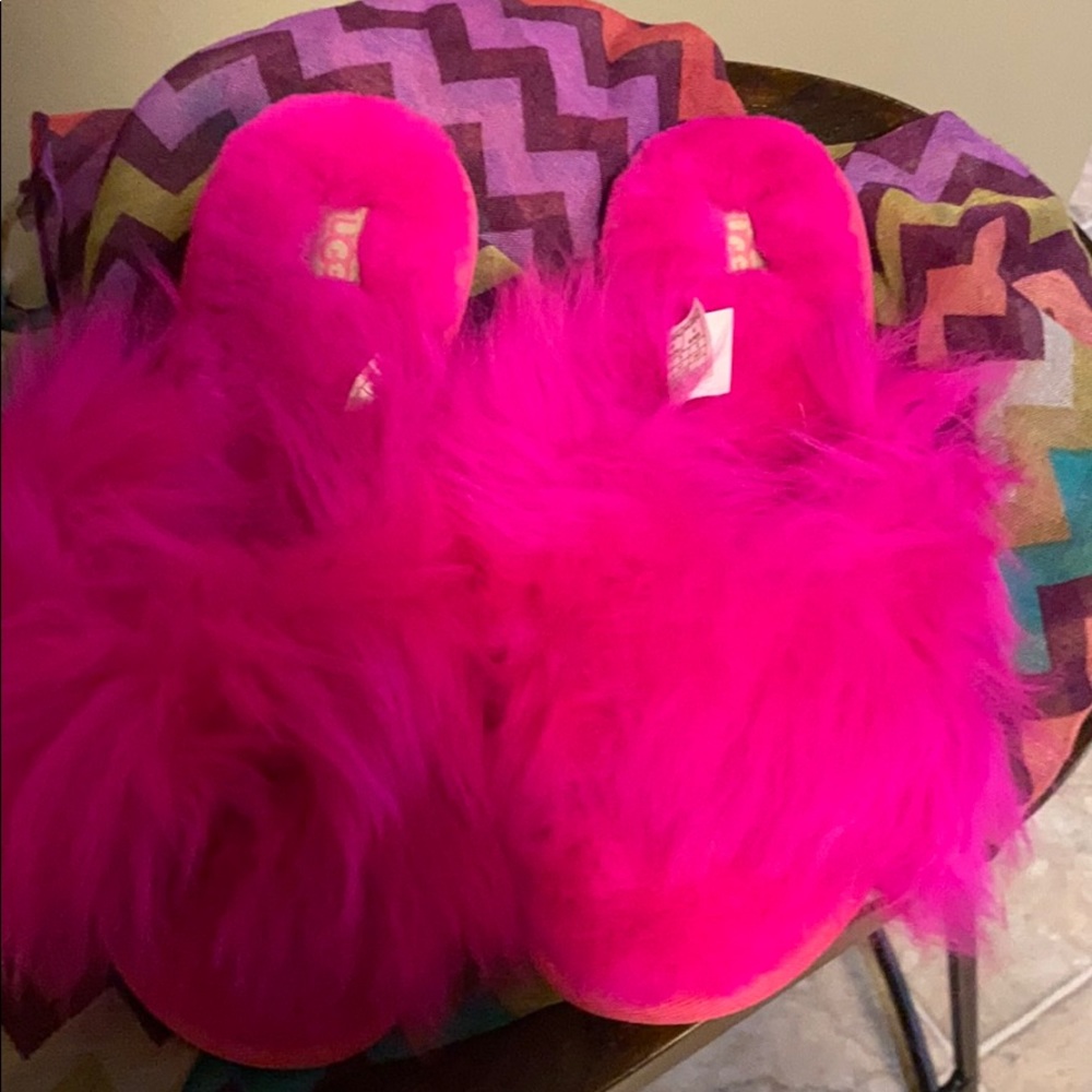 Ugg’s - Picture 2 of 7